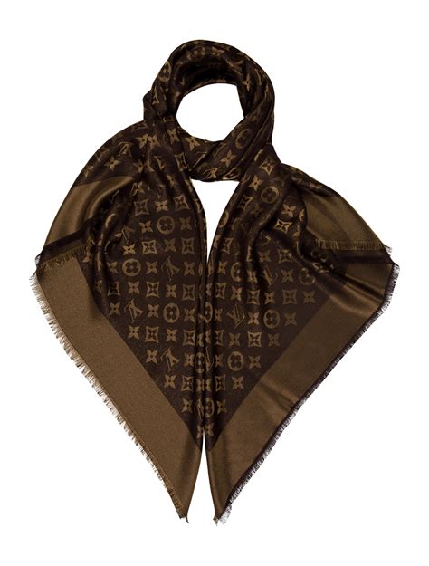 louis vuitton monogram shine shawl review|louis vuitton monogram shawl black.